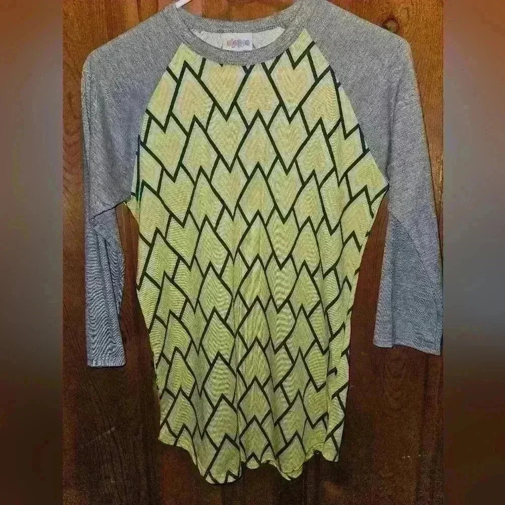 LulaRoe Randy Baseball 3/4 Sleeve Tee XS Yellow &‎ Blue Pattern,  Grey sleeves
